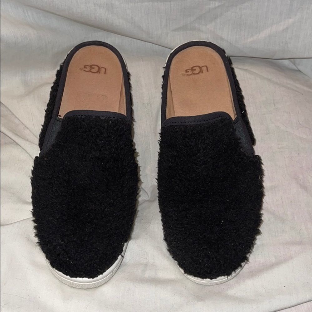 UGG Luci black mules